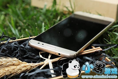 ��â5��P9�ĸ��� ��Ϊ��â5�ͻ�ΪP9�ԱȽ���