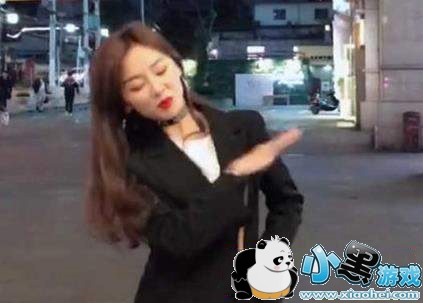 抖音拍灰舞背景音乐是什么_抖音拍灰舞背景音