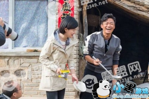 王宝强下乡抓猪是怎么回事/哪个节目的 王宝强下乡抓猪百亿地产大佬潘石屹打下手 王宝强下乡抓猪是怎么回事/哪个节目的 王宝强下乡抓猪百亿地产大佬潘石屹打下手