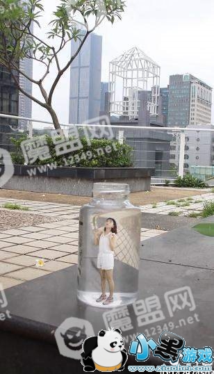 抖音一个女生跳进瓶子里是怎么拍的_拍摄教程视频分享