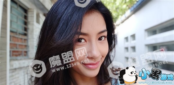 搭载骁龙845 小米8港版发布:2800元起售