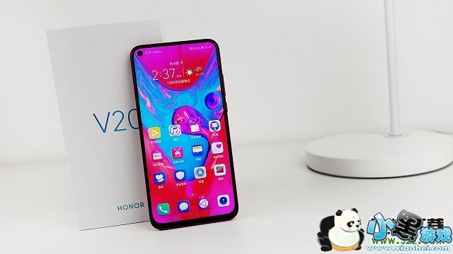 荣耀V20和荣耀10GT手机对比实用评测小黑游戏 荣耀V20和荣耀10GT手机对比实用评测小黑游戏