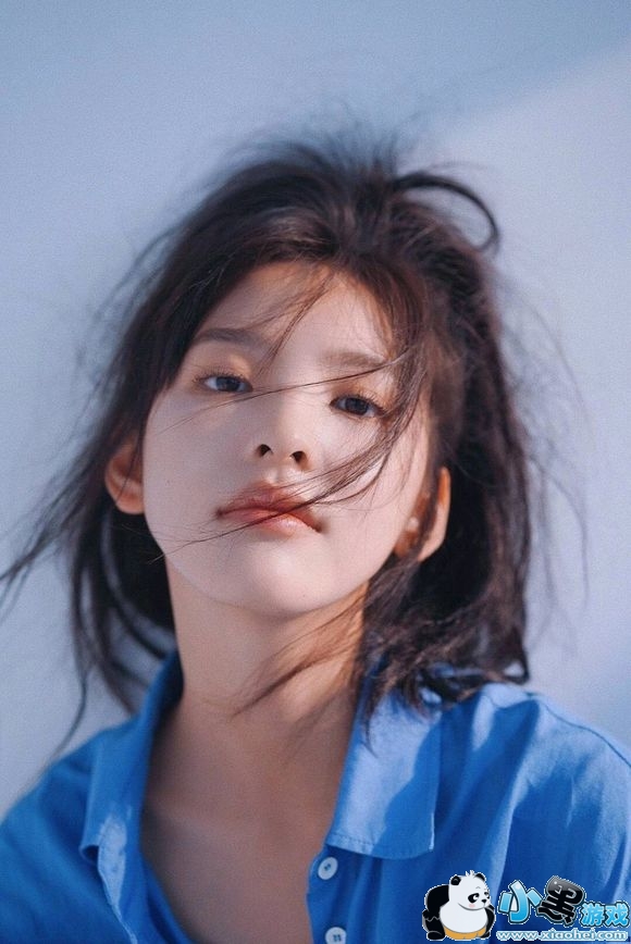 章若楠无水印高清壁纸_抖音章若楠手机高清壁纸