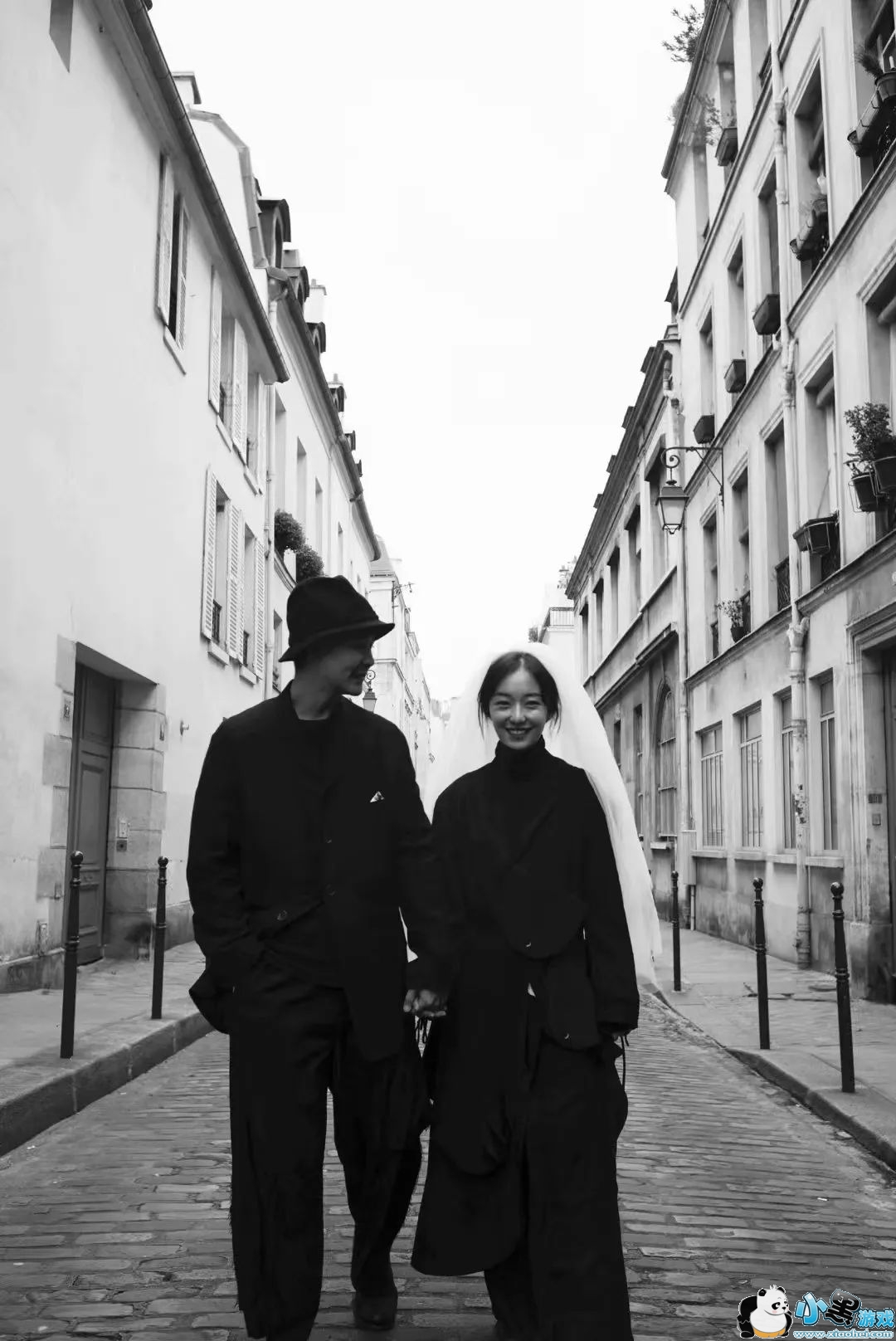 抖音黑白结婚照壁纸_抖音黑白结婚照壁纸下载