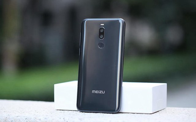 ����Note8��X8�ĸ��ã����300Ԫ����X8������Note8����Ա�