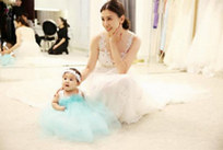 �л�΢Ц˵��ô��绰 �л�΢Ц˵��绰�̳�-��׿��Ѷ�� title=