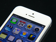 iPhoneΪ���ܳ���ͳ���ձ��ֻ��г�