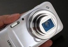 ����S4 Zoom SIM����ôװ-��׿��Ѷ�� title=