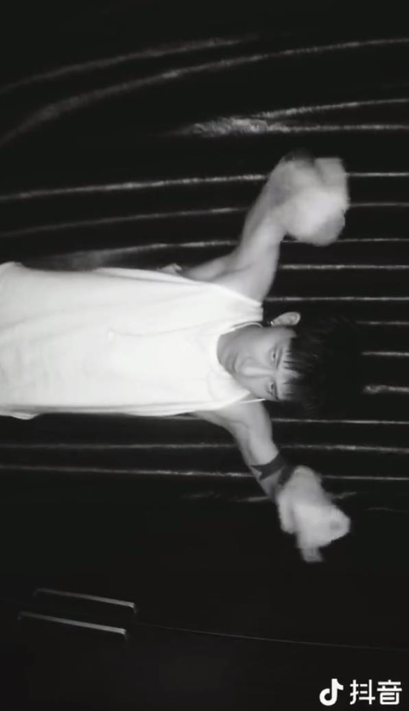 ������ɫë����������ô�ģ�������ɫë����-�����̡̳� title=