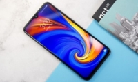����Z5��С��8SE����ҫ8X Max�ֻ��Ա�ʵ����
