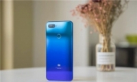 С��8�ഺ���oppo F7�ֻ��Ա�ʵ������