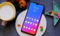��ҫV20������Z5s����Ա�ʵ������
