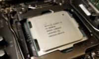 i9-9990XE���ܲ���һ��