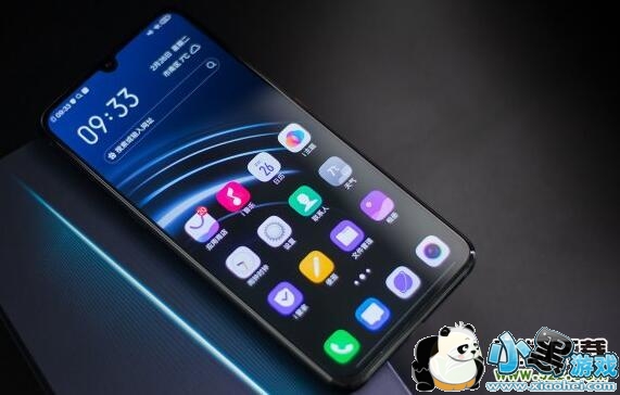 IQOO和OPPO R17区别对比实用评测小黑游戏 IQOO和OPPO R17区别对比实用评测小黑游戏