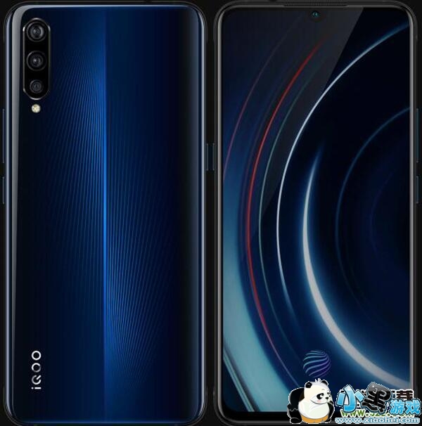 iQOO�ֻ�ʹ����ȶԱ�ʵ������С����Ϸ