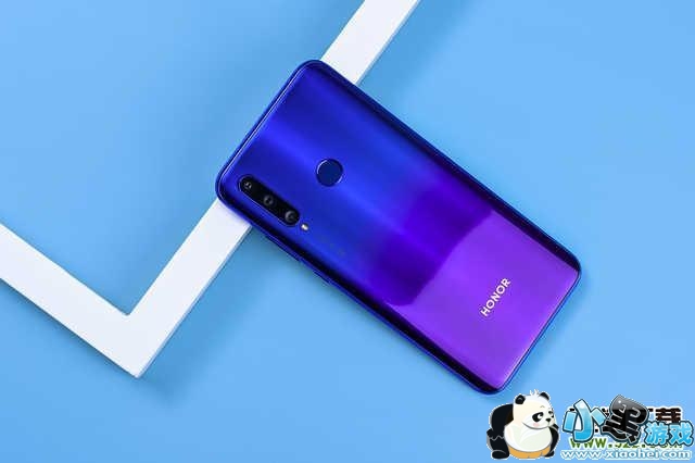 荣耀20i手机使用深度对比实用评测小黑游戏 荣耀20i手机使用深度对比实用评测小黑游戏