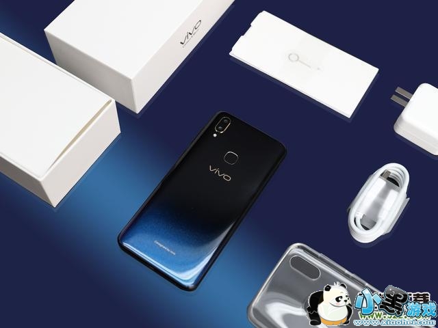 荣耀20i和vivo Z3区别对比实用评测小黑游戏 荣耀20i和vivo Z3区别对比实用评测小黑游戏
