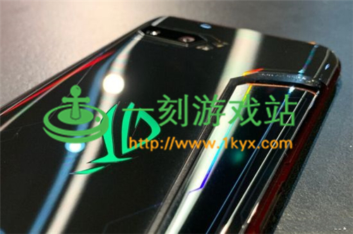 ��˶�Ƴ�ROG��Ϸ�ֻ�����˶ROG��Ϸ�ֻ�2�׷�