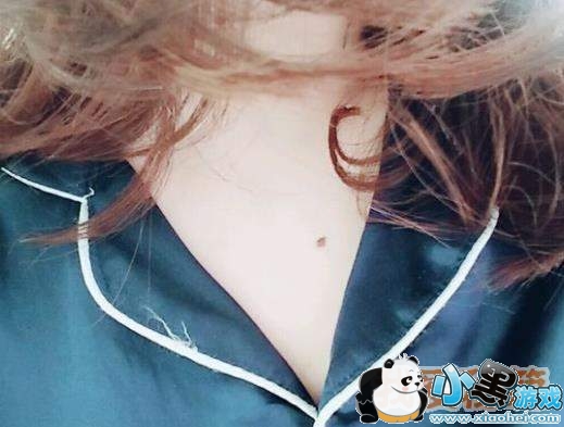 抖音胸前有痣是什么意思?