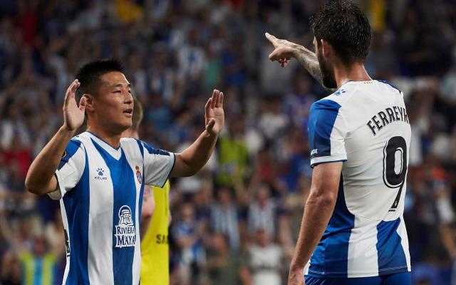 武磊欧战首秀:武磊替补登场首次参加欧战比赛