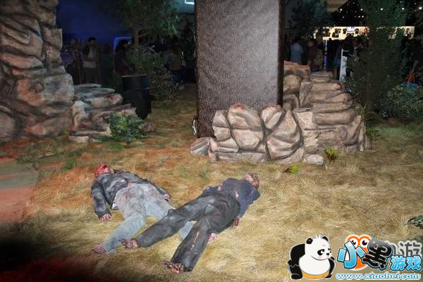 PSX《人生尽头》展台恐怖十足 遍布“尸体”血腥无比