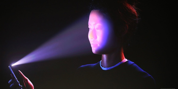 ����S9 VS iPhoneX ����ʶ���ļ�ǿ?