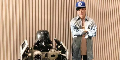 ��������ֿ���ɹ��ս�������� ��˼����Titan V