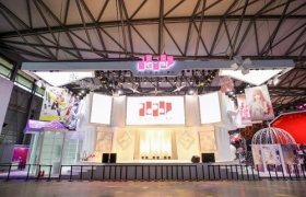 2019 ChinaJoy��Ů��֮��  ��ֽ��Ϸ������ҵ���