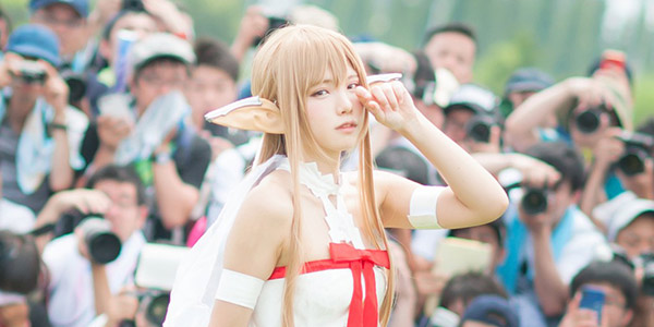 ��լ�ǵĻ������ģ��ձ���һCoser��ͨ΢������