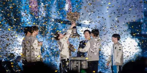 Ӱ��羺����Щ�ˣ��������õ羺������С�ڵĿ񻶣�