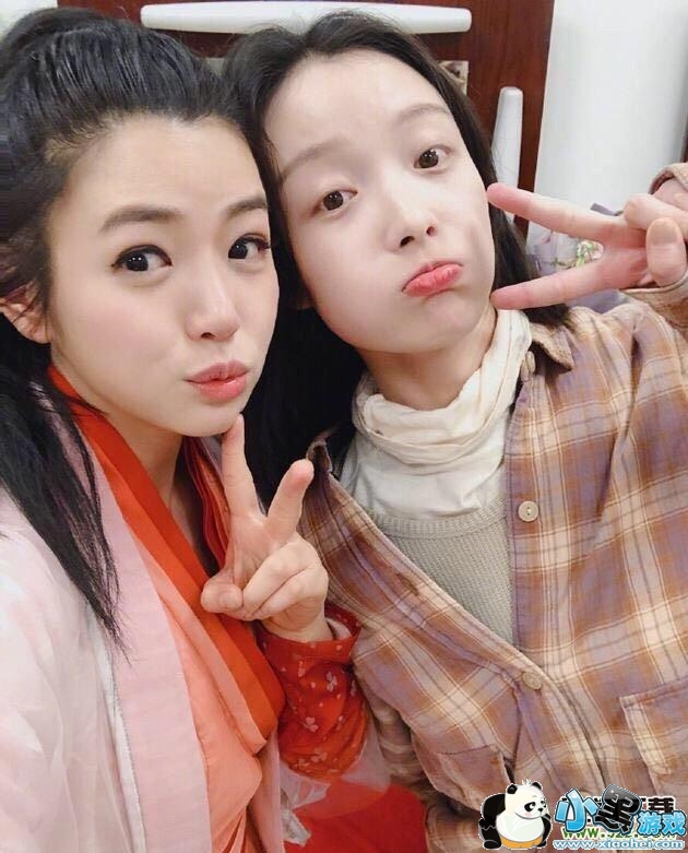 倪妮探班陈妍希是怎么回事 倪妮探班陈妍希是什么情况小黑游戏 倪妮探班陈妍希是怎么回事 倪妮探班陈妍希是什么情况小黑游戏