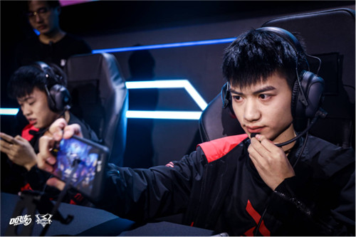 167:166һ��֮���ȡʤ GK2:0սʤRWK